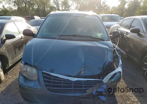 2005 Chrysler Town & Country Lx z USA, uszkodzony, nr VIN 2C4GP44R45R236884